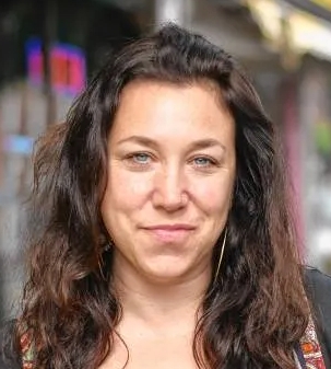 HR