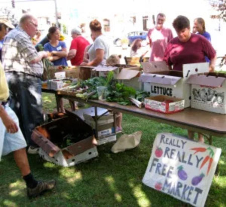 2012 Harvest Supper - Free Store!